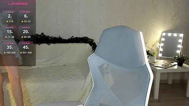 ArleneThomas online show from October 19, 1:13 pm