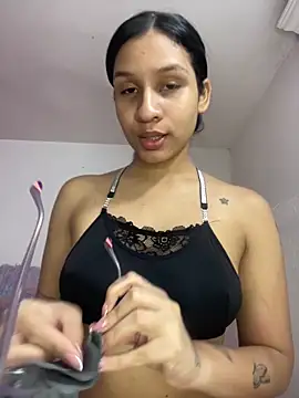 Danny gonza online show from February 22, 1:28 am