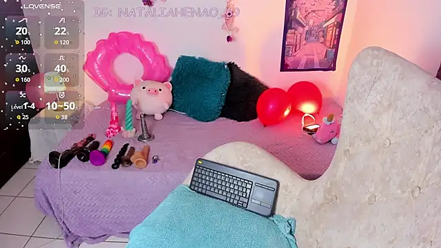 Nataliahenao69 online show from April 17, 9:17 pm