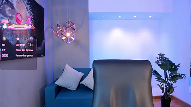 AidaJones online show from December 3, 11:45 am