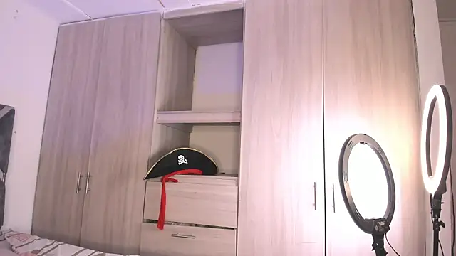 candice777 online show from September 27, 2:57 pm