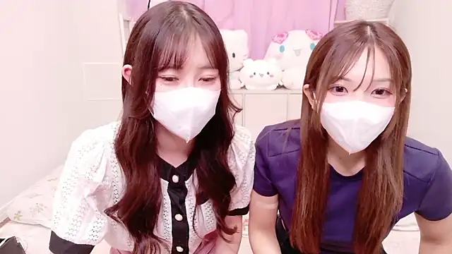 Snapshot of MOEMOE-Q chatting on September 21, 8:13 am MOEMOE-Q online show from September 21, 8:13 am