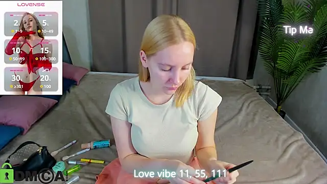 Anna Chelsea online show from December 14, 11:32 pm