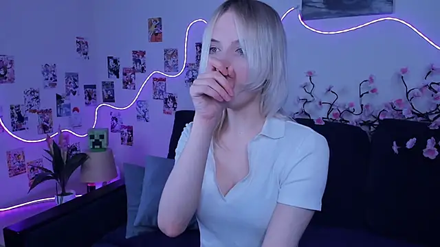 Megan--chan online show from January 15, 5:08 pm