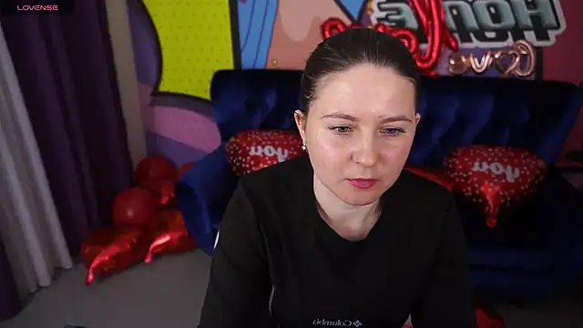 CraveeDoll online show from February 10, 1:47 pm