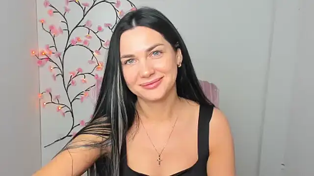 Lune Moon online show from February 19, 7:08 am