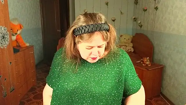 Audrey Aura online show from December 2, 7:43 am