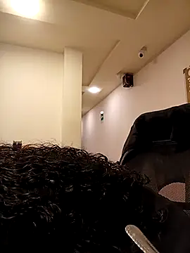 KITY HILL online show from April 18, 1:30 am