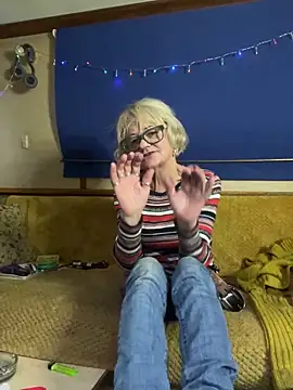 ladyboatlady online show from December 18, 2:55 pm