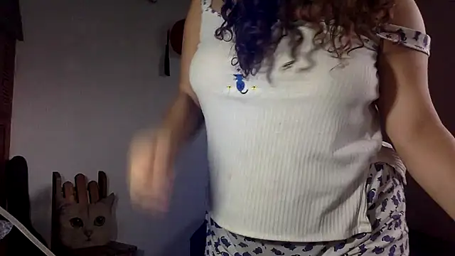 indomitaFox online show from December 21, 1:04 pm