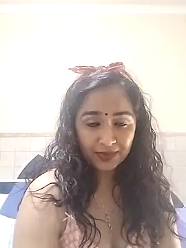 cute indianxo online show from February 11, 5:58 pm