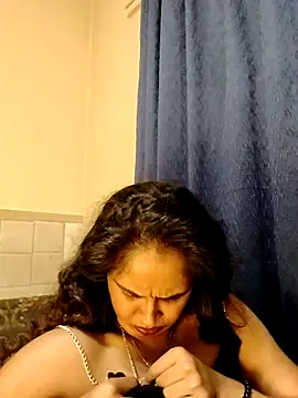 cute indianxo online show from April 10, 7:20 pm