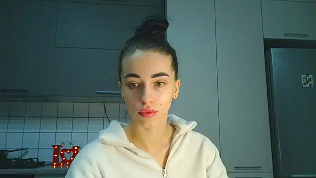 EvaMelnik online show from November 12, 4:16 pm