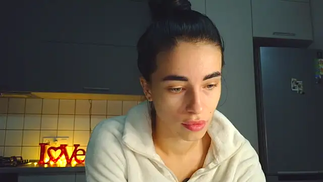 EvaMelnik online show from October 11, 5:04 pm