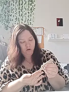 Feuchtekitty92xh online show from October 8, 7:02 am