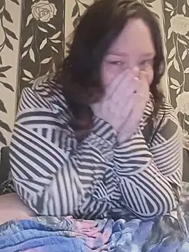 Feuchtekitty92xh online show from October 11, 7:27 pm