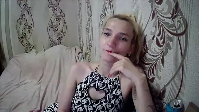 AlissaClark online show from June 9, 5:34 pm