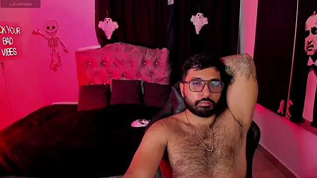 DanteAndVictoria online show from October 16, 1:52 am