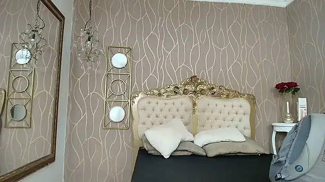 katybrownss online show from October 28, 10:14 pm