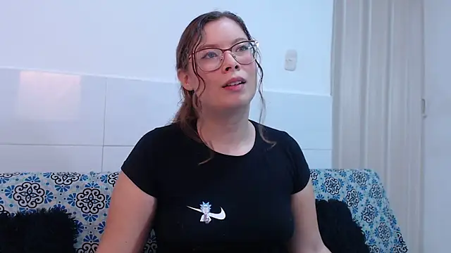 zoewhite2 online show from September 15, 10:17 pm