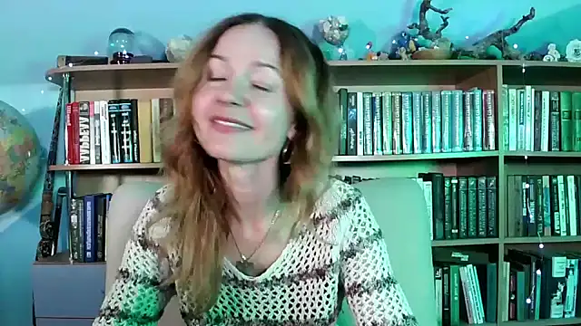 Snapshot of Foxilady357 chatting on October 23, 9:48 am Foxilady357 online show from October 23, 9:48 am