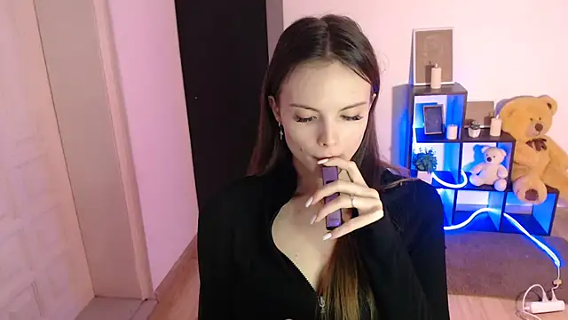 Ariella ari online show from November 5, 1:49 pm