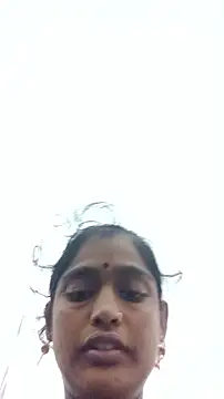 Snapshot of Guriya0076 chatting on October 3, 12:49 am Guriya0076 online show from October 3, 12:49 am