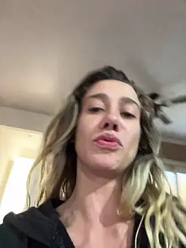 blond-96 online show from December 3, 9:55 am