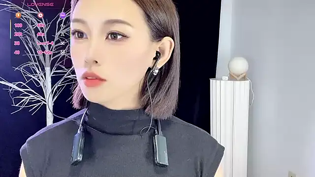 xiaoyue8888 online show from October 23, 1:44 am