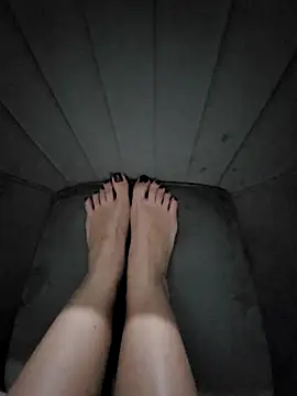 Victoria Vergara online show from November 22, 6:10 pm