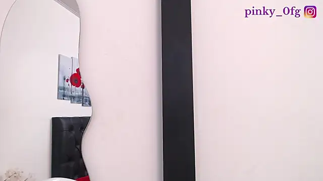 pinky f00x online show from October 21, 7:51 pm