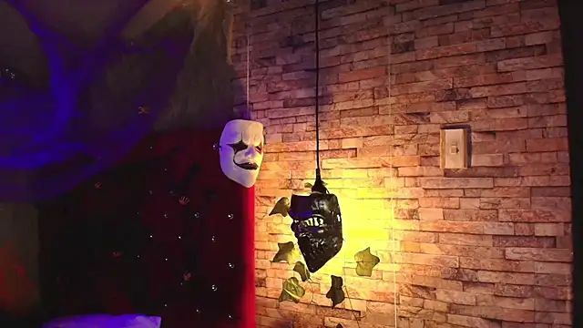 Victoria Thompson1 online show from October 27, 8:36 pm