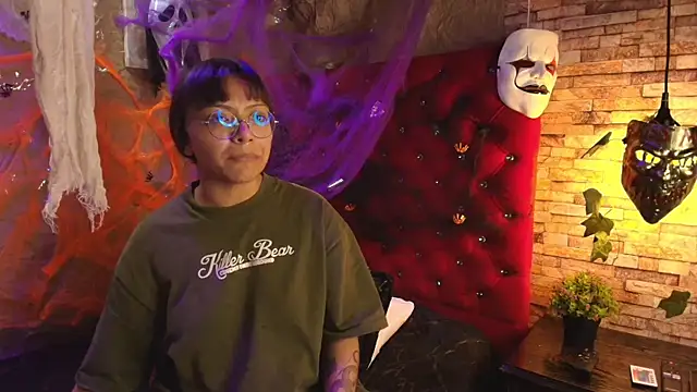 Victoria Thompson1 online show from October 30, 8:43 pm