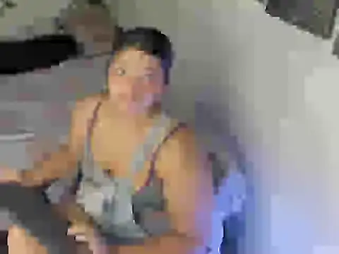 chloe kisses online show from March 17, 11:58 am