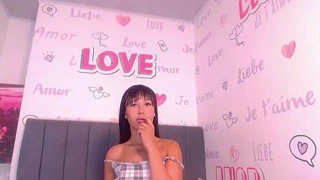 SachaBratz online show from January 17, 1:40 pm