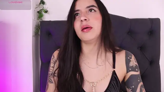 kaylee lee online show from April 2, 3:48 am