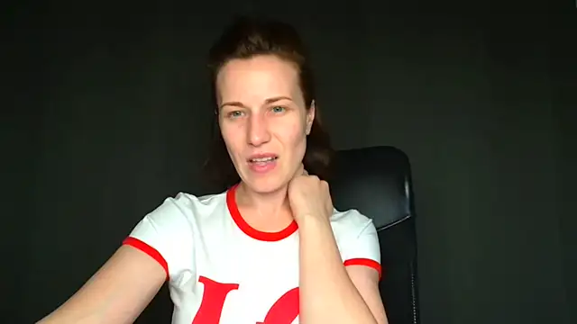 Kelly Kisss online show from June 2, 11:33 am