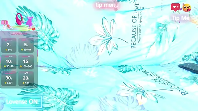 naomi powel online show from November 21, 3:58 pm