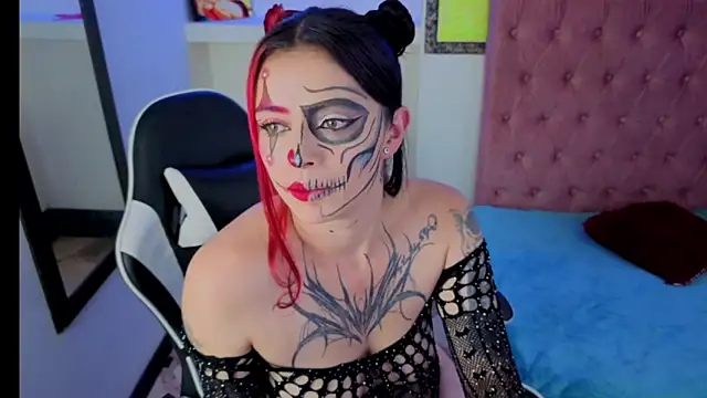 Snapshot of _lucia_21 chatting on October 17, 9:18 pm lucia 21 online show from October 17, 9:18 pm