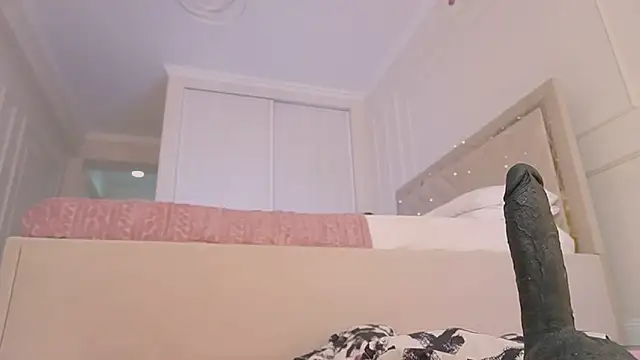 Snapshot of lori_leen_ chatting on October 2, 7:13 am lori leen  online show from October 2, 7:13 am