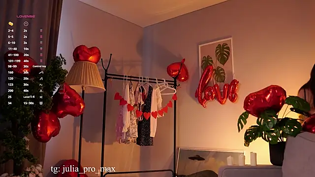 Julia PR0 online show from February 15, 10:25 am