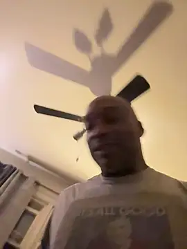 blaqmagiq72 online show from February 19, 2:11 am