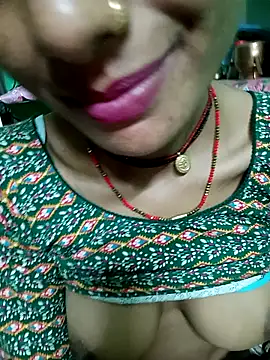 Snapshot of Shiya_janu chatting on October 21, 10:25 pm Shiya janu online show from October 21, 10:25 pm