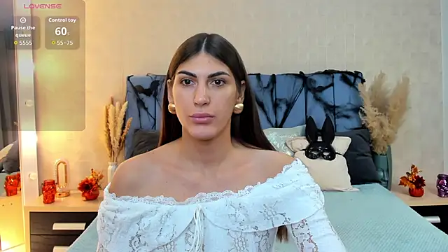 MaggieTurner online show from October 23, 1:55 am