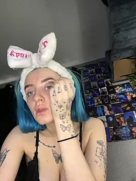 Bluetingx online show from November 7, 1:28 pm