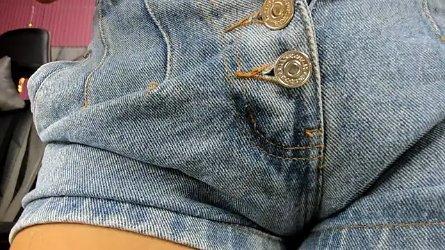 Mindy 19 online show from April 12, 11:13 am