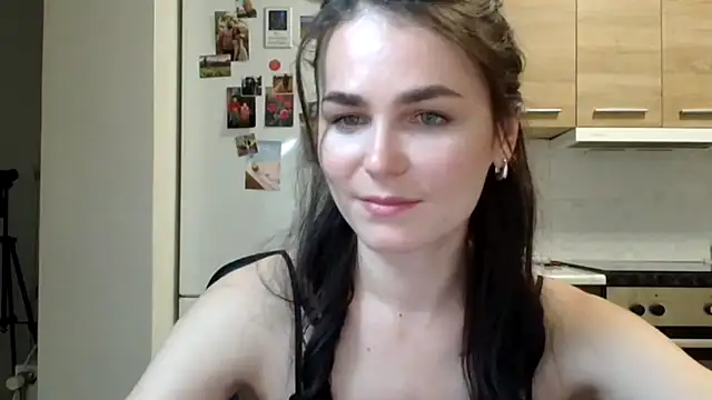 Silviaa a online show from October 13, 7:38 pm