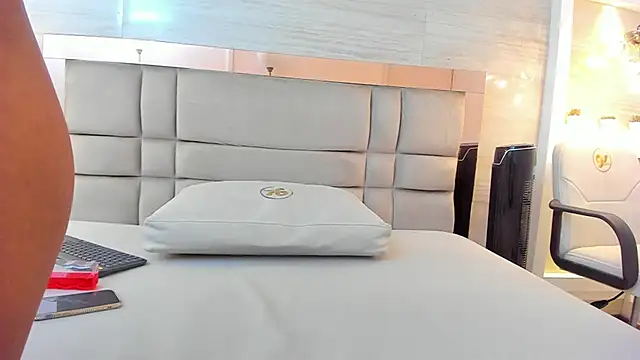 karol lewiss online show from November 7, 12:22 pm