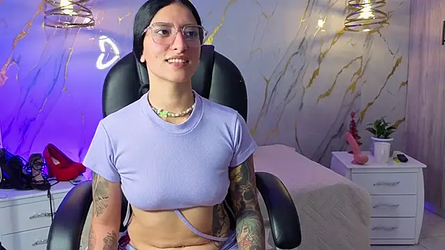 Scaarlettfox online show from February 27, 8:08 pm