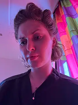 KellyKeler online show from March 4, 11:17 am